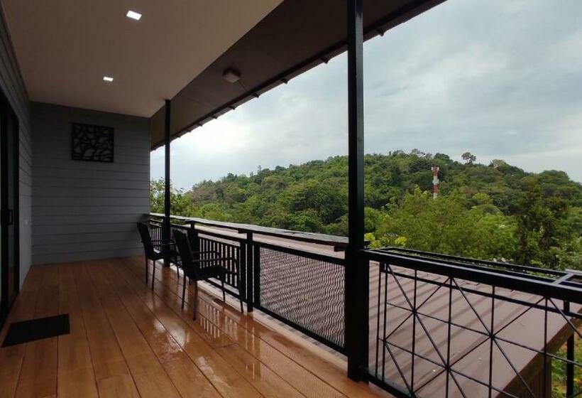 스탠다드 룸 킹사이즈 침대, So View Phuket Resort