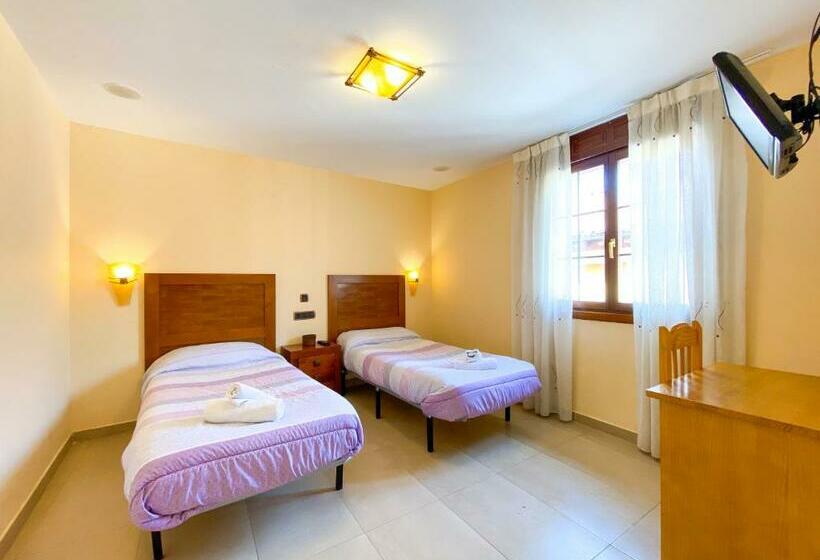 Номер Стандарт, Hostal Ainoa