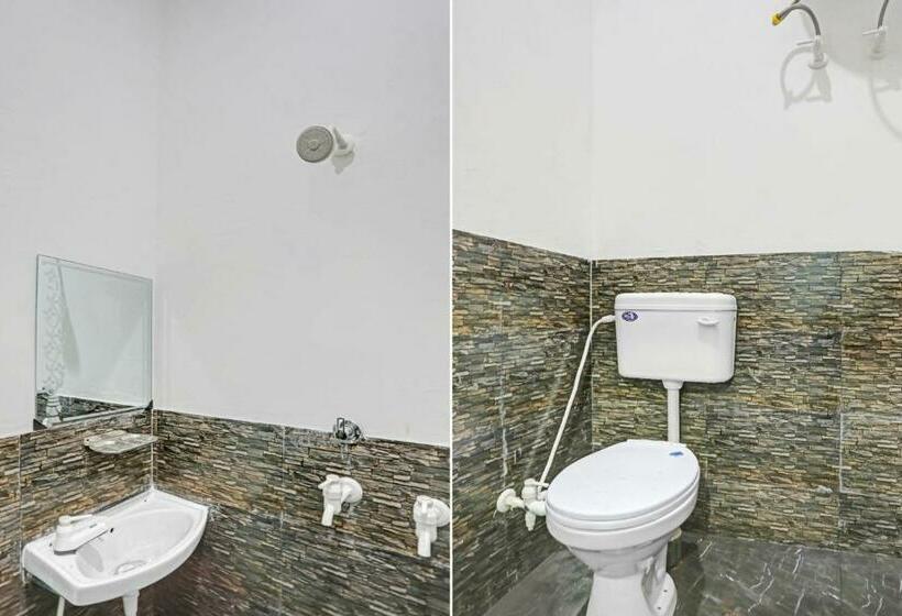 Трехместный Номер Классика, Pop 81269  Paras Inn