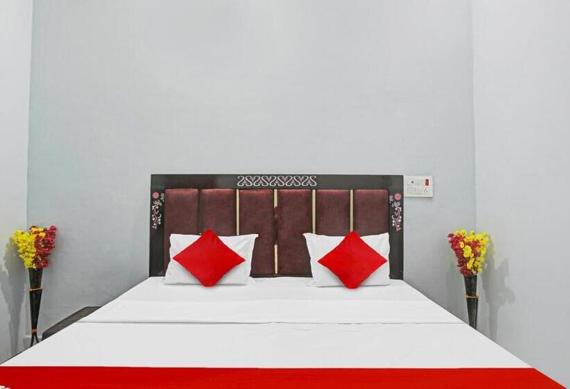 Трехместный Номер Классика, Pop 81269  Paras Inn