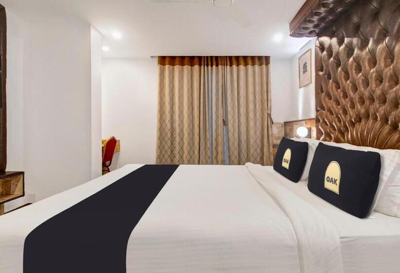 غرفة ديلوكس, Oak Whiteridge Near L.v Prasad & Basava Tharakam Hospital Banjara Hills