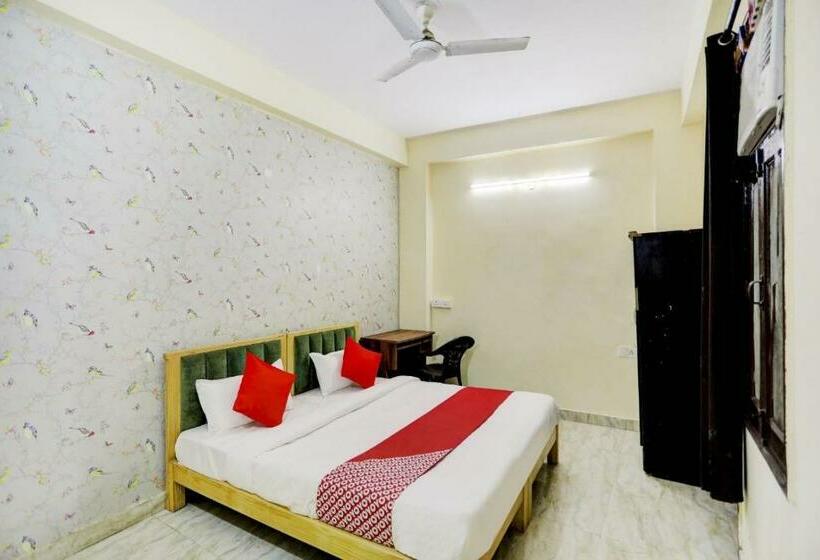 Трехместный Номер Классика, Oyo Flagship 81256 Comfort Stay