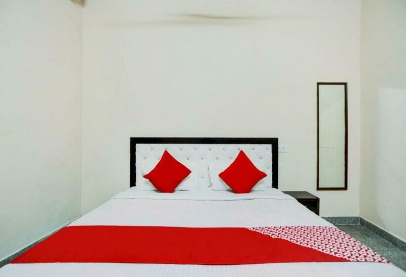 Трехместный Номер Классика, Oyo Flagship 81256 Comfort Stay