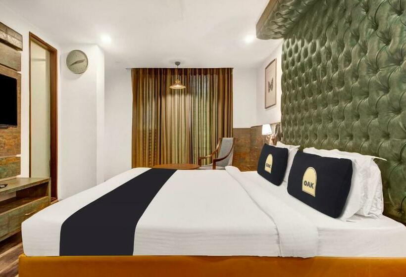 غرفة ديلوكس, Oak Whiteridge Near L.v Prasad & Basava Tharakam Hospital Banjara Hills