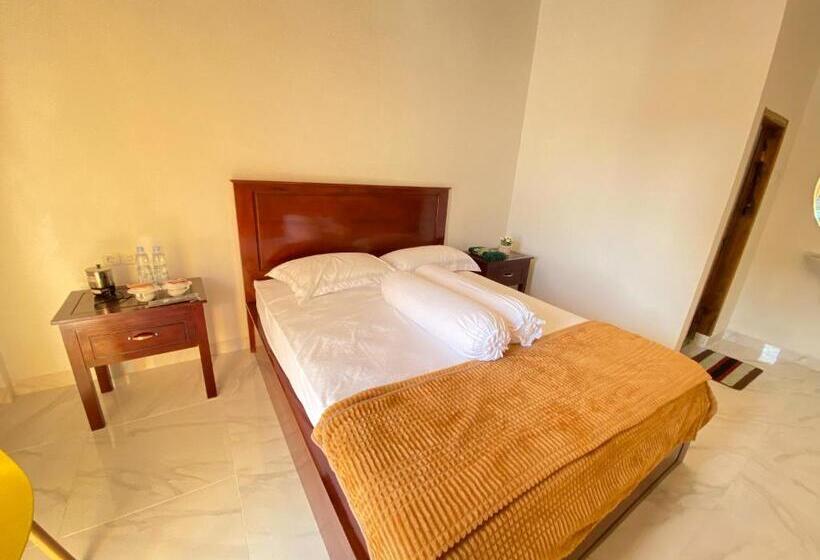 Номер Deluxe, Rumah Windy Guest House Bira