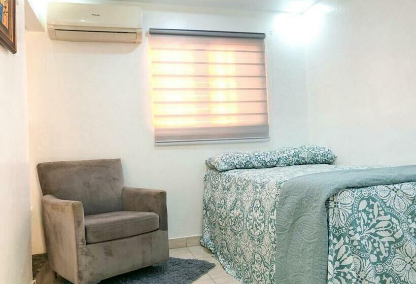 Номер Стандарт, Caribbean Hostal Private Rooms In Down Town Pop