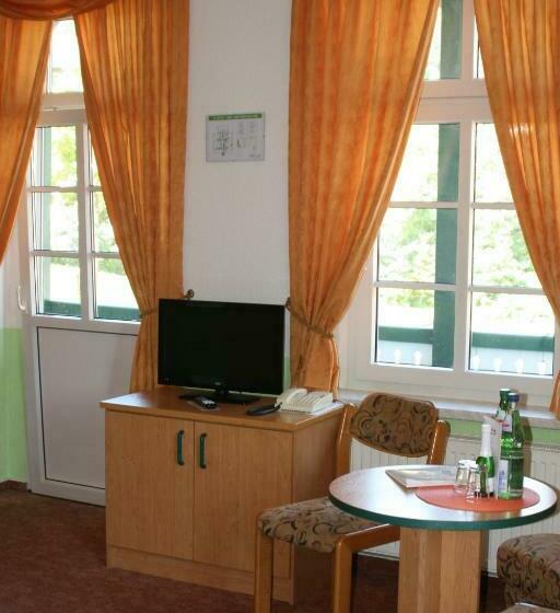 Номер Стандарт с Балконом, Haus Kehrwieder   Hotel Am Kur Café