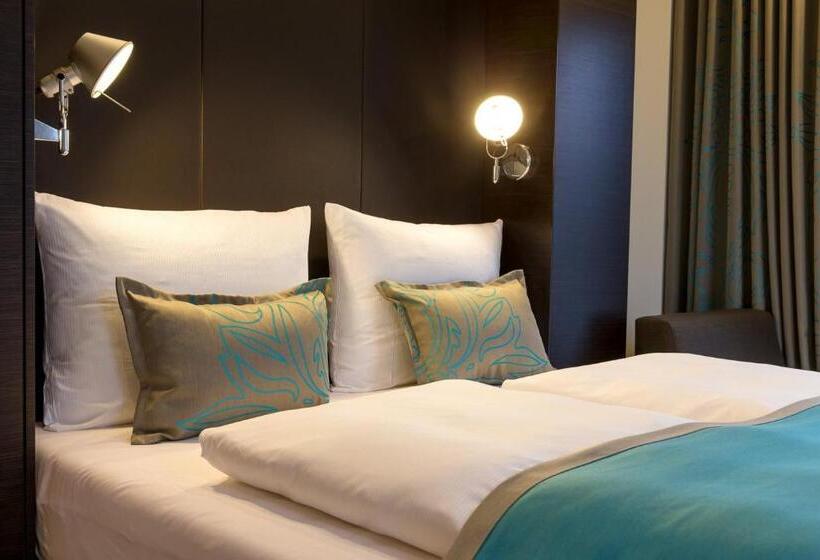 Номер Стандарт, Motel One Munich   Olympia Gate