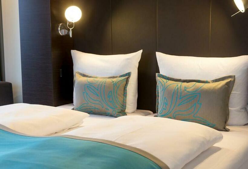 Стандартный Номер Кровать Кинг, Motel One Munich   Olympia Gate