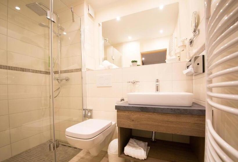 스탠다드 룸, Ostseehotel Villen Im Park   Ein Rovell