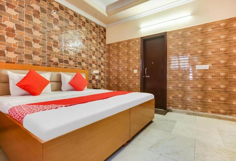 اتاق کلاسیک سه تخته, Flagship Hotel Ashirwad
