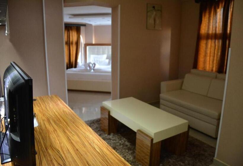 اتاق لوکس, Mlavske Terme ždrelo