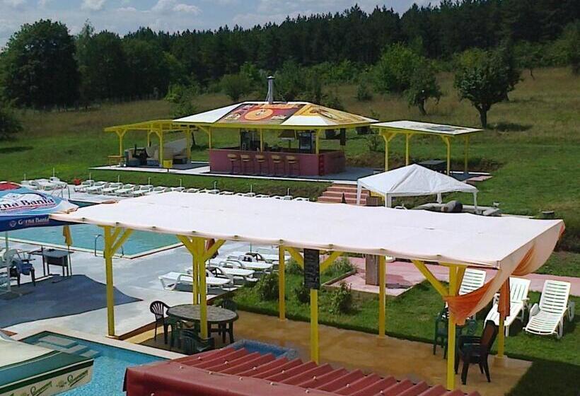 Дом 1 Спальня, Kremena Guest House