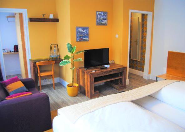 Quarto Estandar, Franconia City
