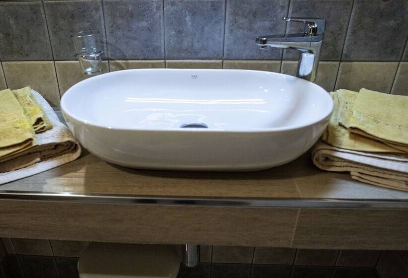 Люкс Повышенной Комфортности, B&b Le Casette Di Lu