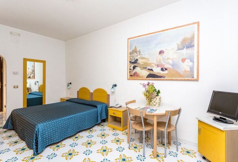 标准工作室, Club Residence La Castellana Mare