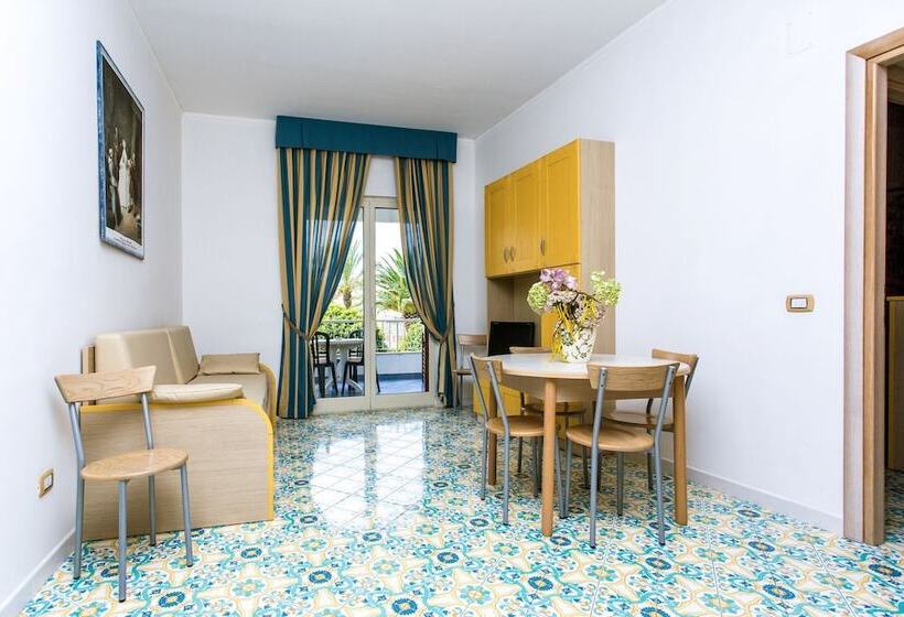آپارتمان 1 خوابه, Club Residence La Castellana Mare