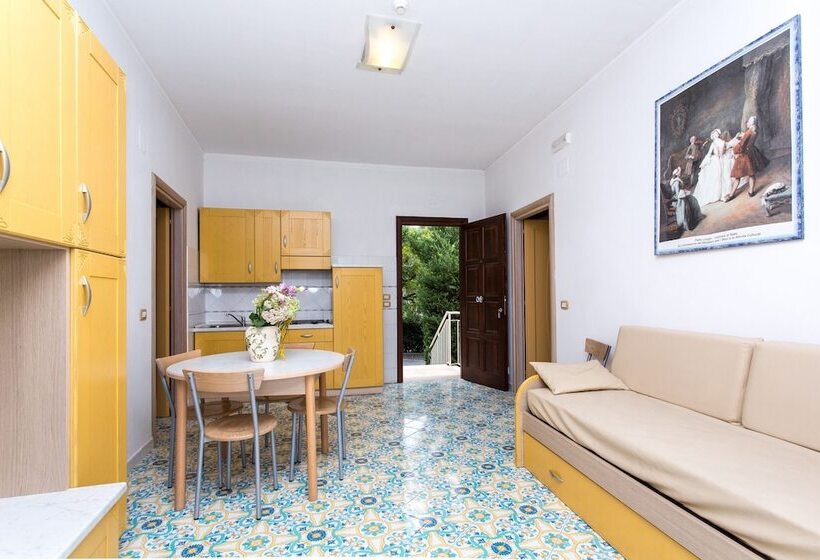 آپارتمان 1 خوابه, Club Residence La Castellana Mare