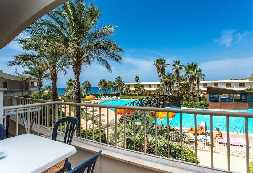 آپارتمان 2 خوابه, Club Residence La Castellana Mare