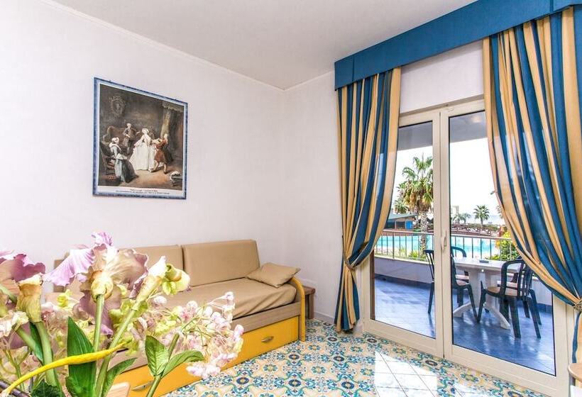 آپارتمان 2 خوابه, Club Residence La Castellana Mare