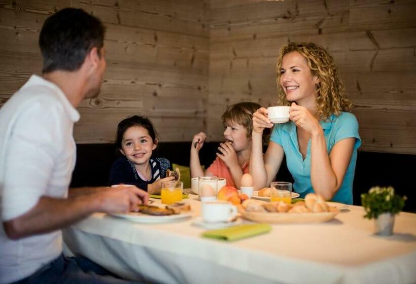 Семейный Номер, Family Home Alpenhof