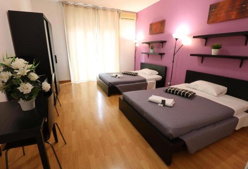 اتاق استاندارد چهارنفره با سرویس بهداشتی مشترک, Guest House Pirelli Milano