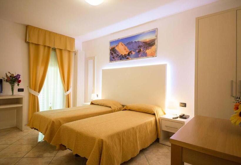 Номер Стандарт с Балконом, Residence Hotel Miralago