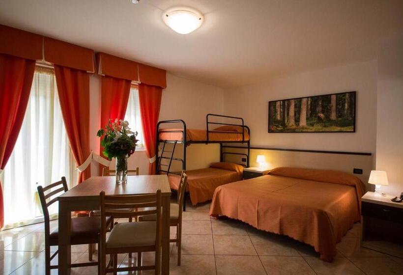 Студио Стандарт с Балконом, Residence Hotel Miralago