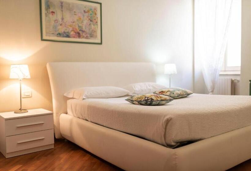 Apartamento 2 Dormitórios, Aromi Piccolo