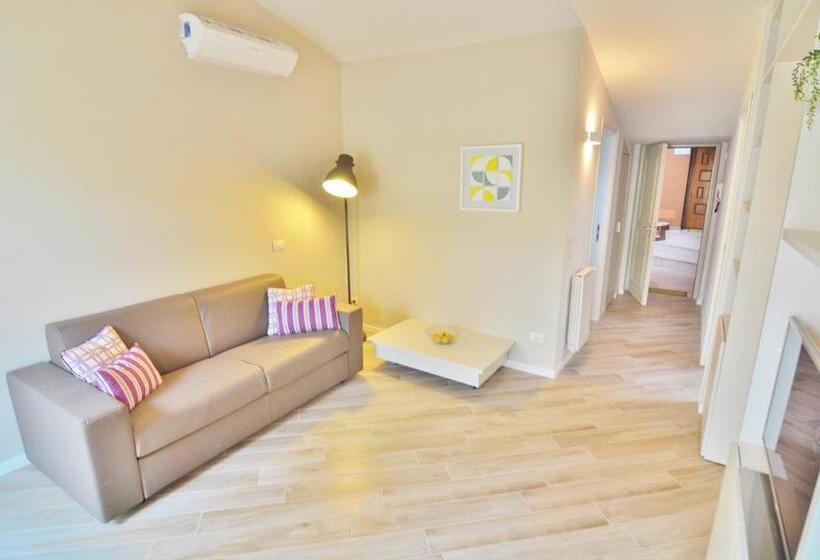 Apartamento Ático 1 Quarto, Aromi Piccolo