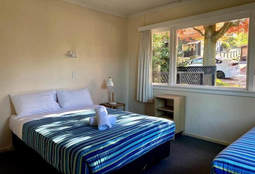 בית, 3 חדרי שינה, Pinewood Queenstown