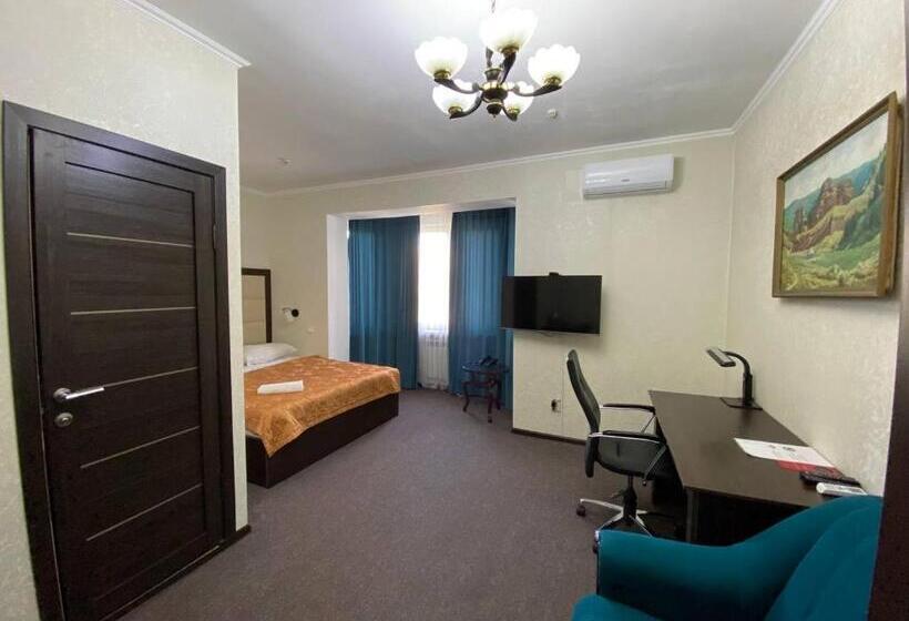 اتاق استاندارد یک نفره, Silk Road Lodge