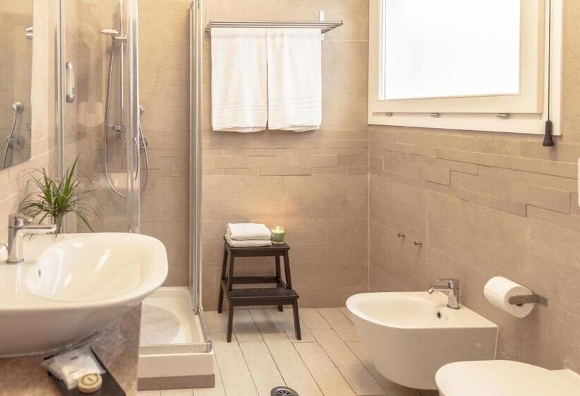חדר סטנדרט עם מרפסת, St. Peter S View Apartment