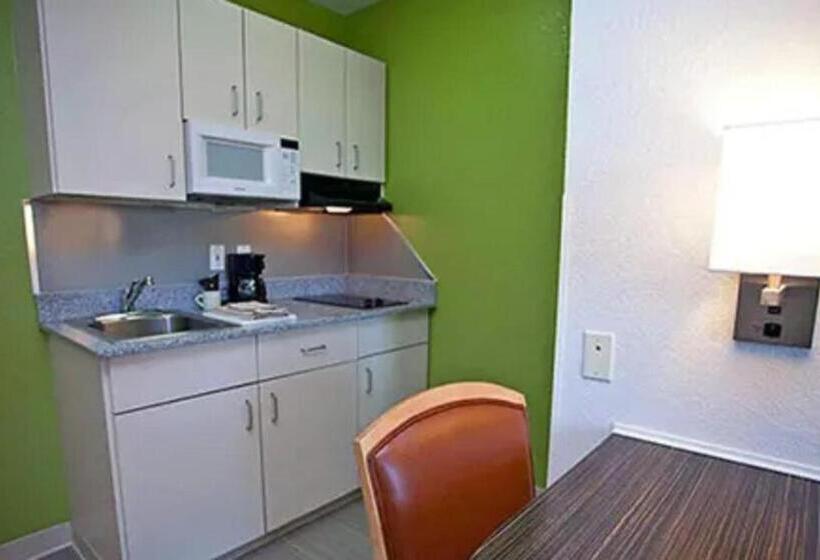 スタンダード４人部屋, Studio 6 Toronto   Mississauga With Kitchenettes