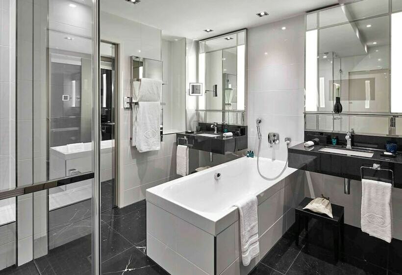 سوییت جونیور, Sofitel Frankfurt Opera