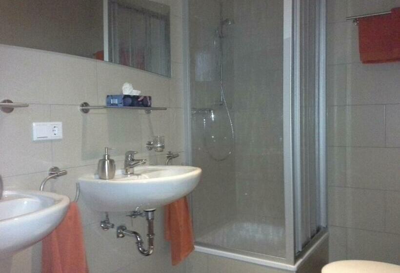 Номер Стандарт Трехместный, Stadthotel Espelkamp