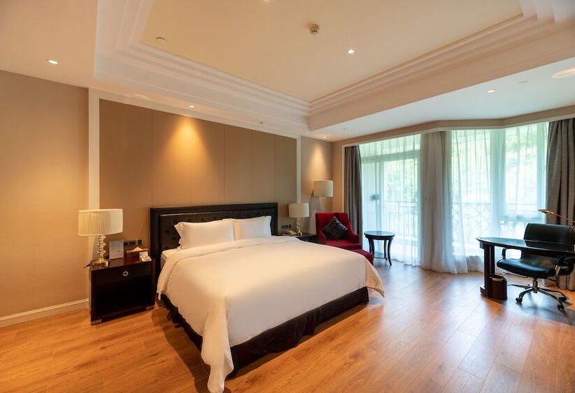 Номер Executive, C&d Hotel Putian