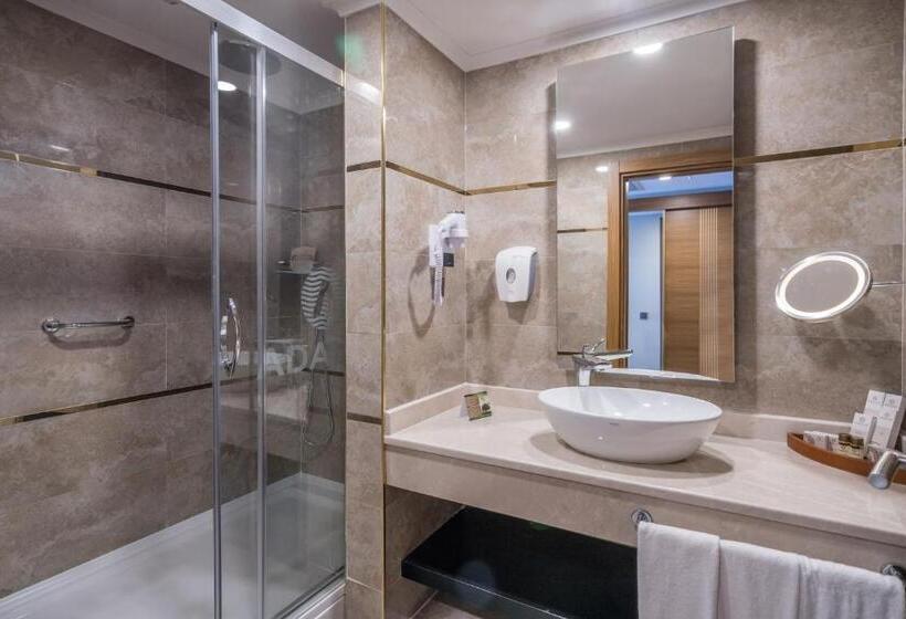 Quarto Familiar Vista Mar Lateral, Adalya Elite Lara