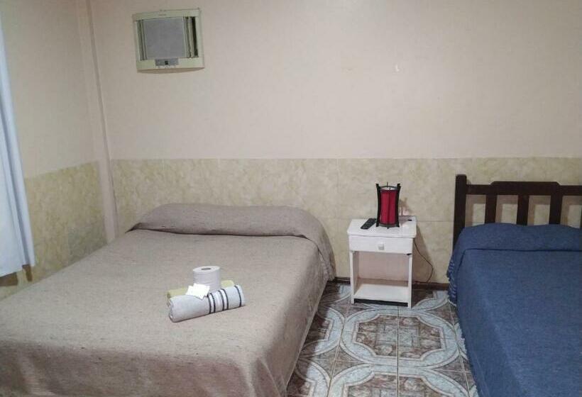 标准三人间共用浴室, El Guembe Suites