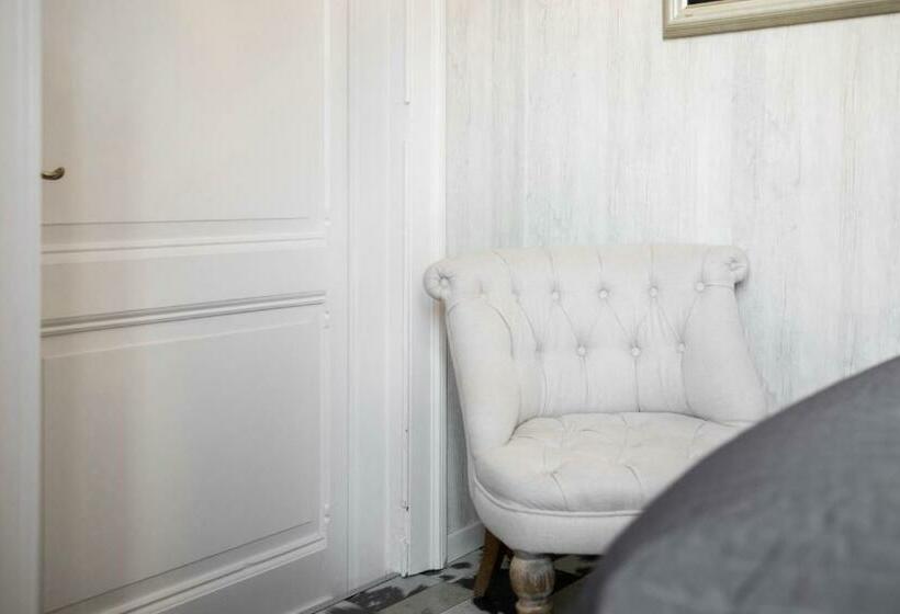 اتاق استاندارد با بالکن, Restaurant & Guesthouse Cachet De Cire