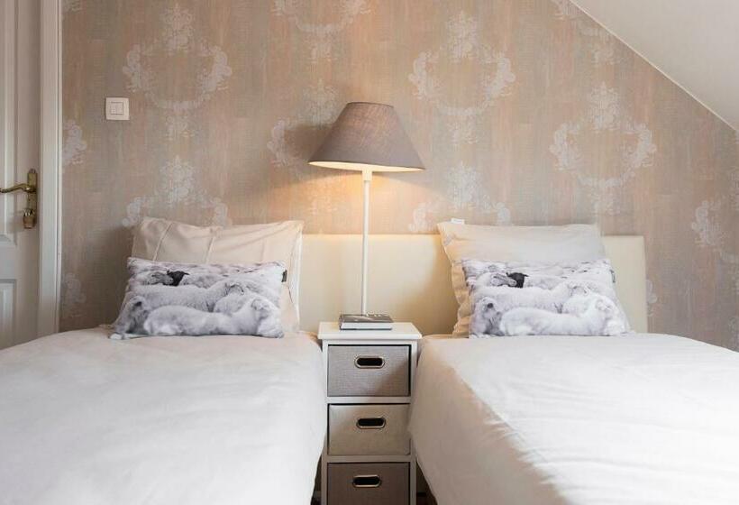 اتاق لوکس, Restaurant & Guesthouse Cachet De Cire