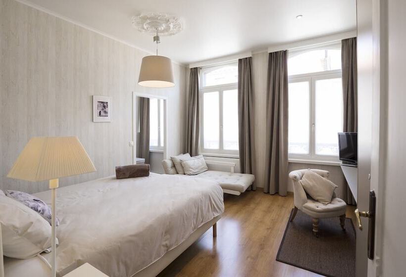 اتاق لوکس, Restaurant & Guesthouse Cachet De Cire