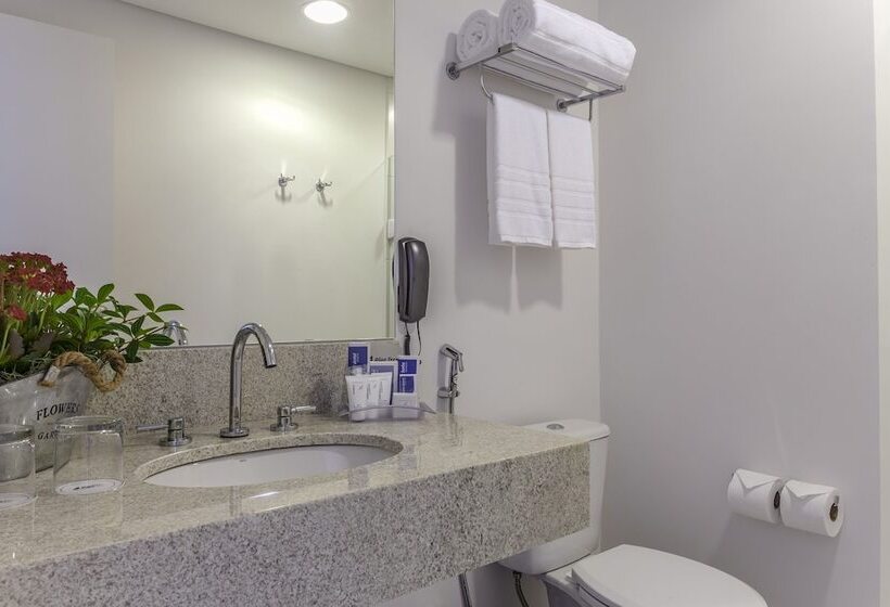 Номер Deluxe, Blue Tree Towers Valinhos