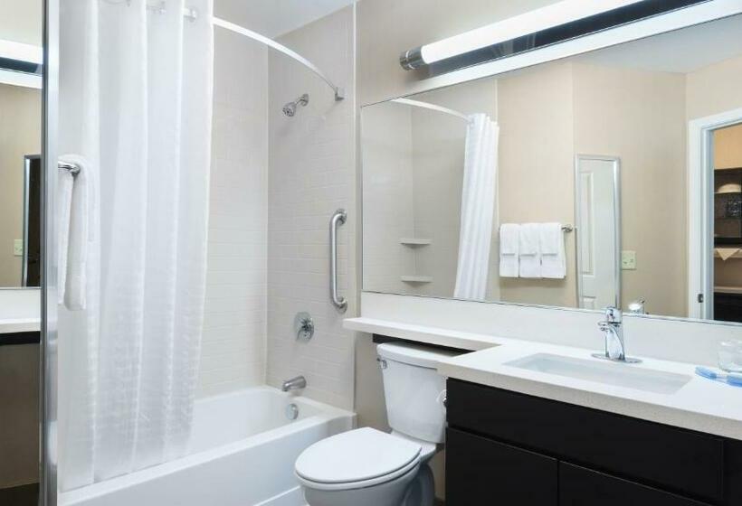 Люкс, Candlewood Suites Grove City   Outlet Center, An Ihg