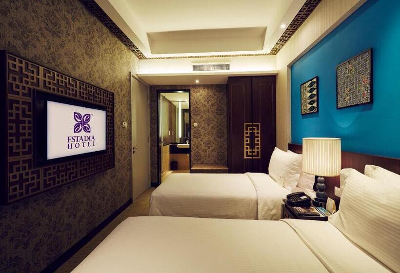 Suite Deluxe, Estadia