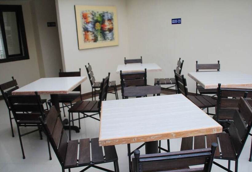 Quarto Superior, Collection O Grand Pondok Puri Ayu