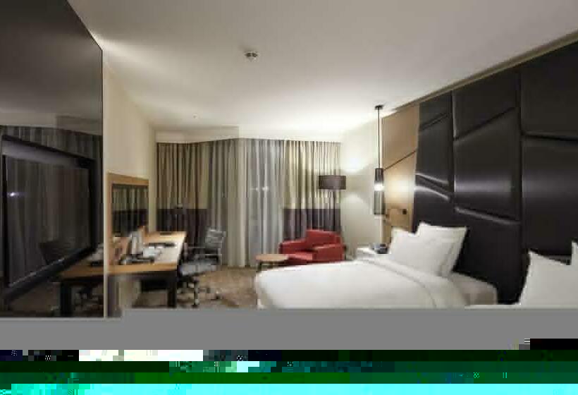 キングサイズベッドのスーペリアルーム, Pullman Istanbul Hotel & Convention Center
