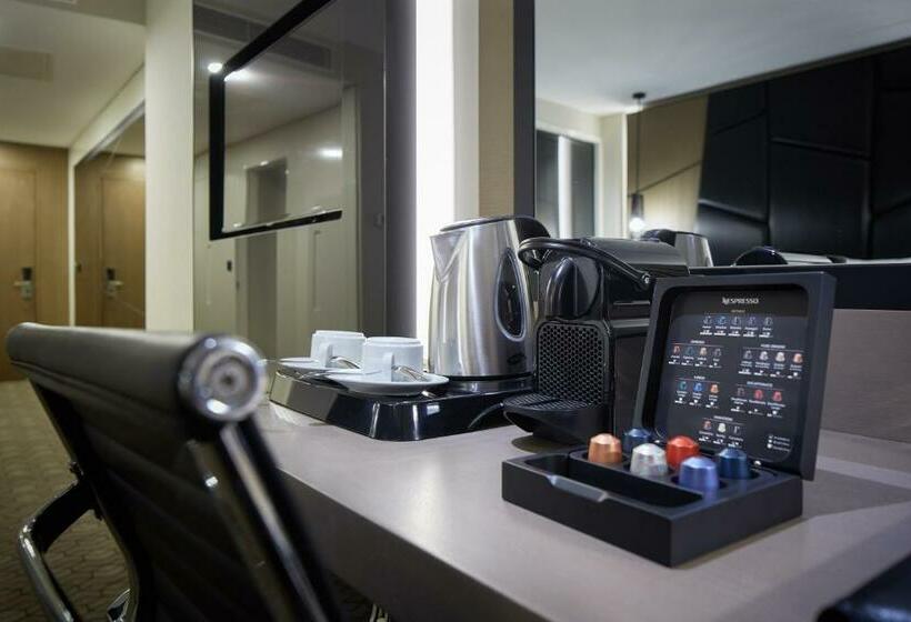 キングサイズベッドのエクゼクティブルーム, Pullman Istanbul Hotel & Convention Center