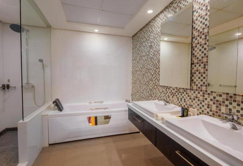 带2个卧室的优质公寓, Ramada Hotel And Suites Amwaj Islands