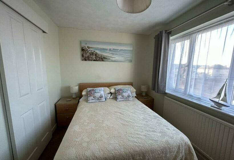 标准间, Leeward House B&b